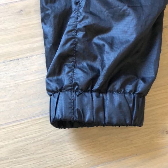 Avalanche Weather Shield Running Shell - Picture 5 of 14